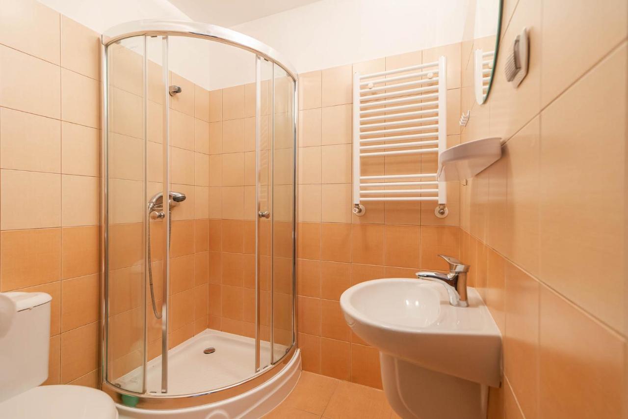 Awenturyn - Pokoje Apartamenty Noclegi Grzybowo Grzybowo  Exteriör bild